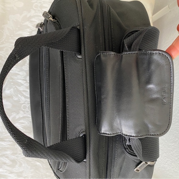 Tumi laptop bag - Picture 7 of 14